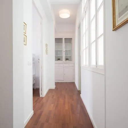 Sunny Apartment