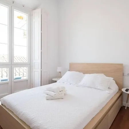 Sunny Apartment *
