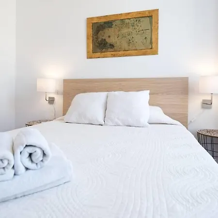 Sunny Apartment *